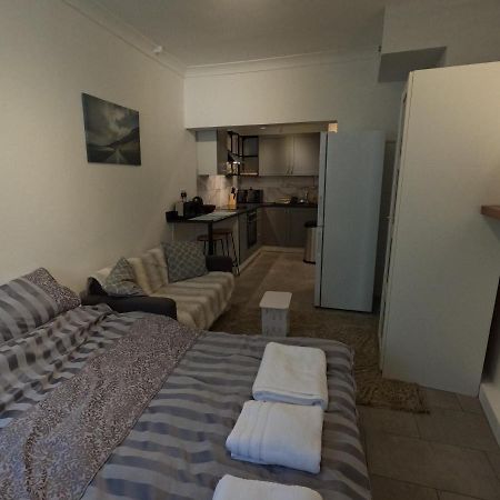 Studio Apartment In Saint Kew Esterno foto