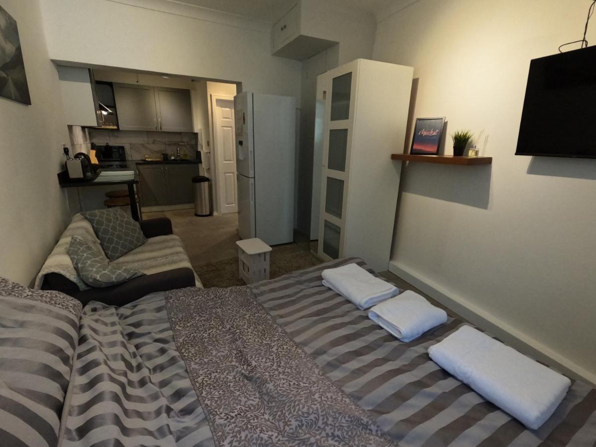 Studio Apartment In Saint Kew Esterno foto